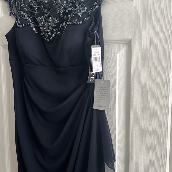 Beautiful navy blue dress - Picture 4 of 5
